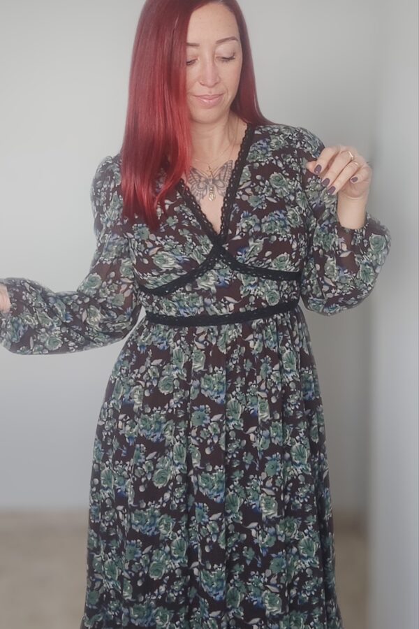 VESTIDO FLORAL OSCURO